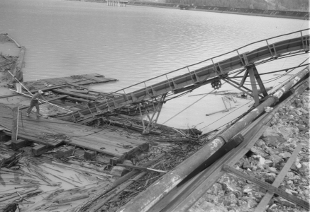 Log booms on Downton Lake, Lajoie Dam